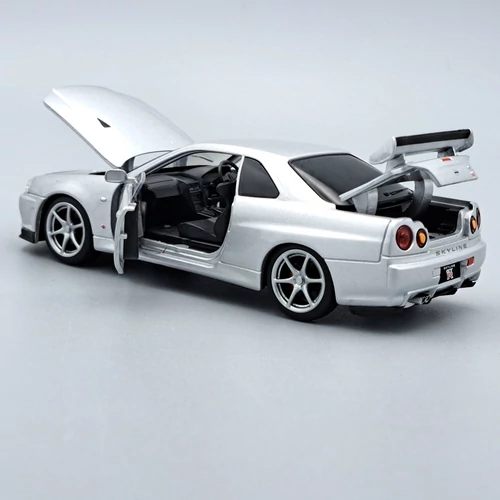 Nissan GT-R34 1:32 Tayumo ezüst fém kisautó