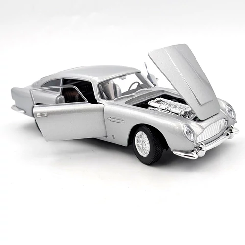 Aston Martin DB5 1967 1:24 ezüst Welly