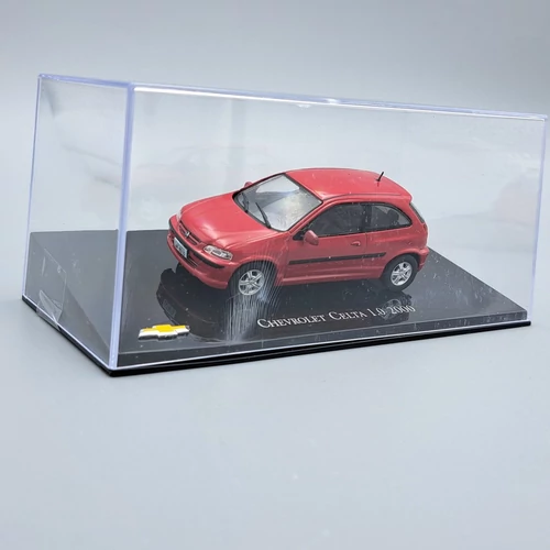 Chevroet Celta 1.0 2000 1:64 fém autómodell