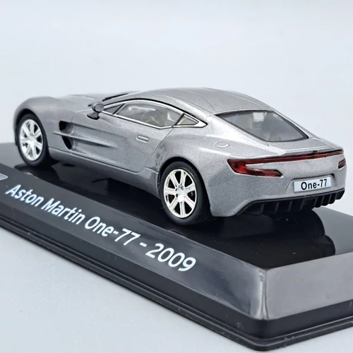 Aston Martin ONE-77 2009 1:43 fém autó modell