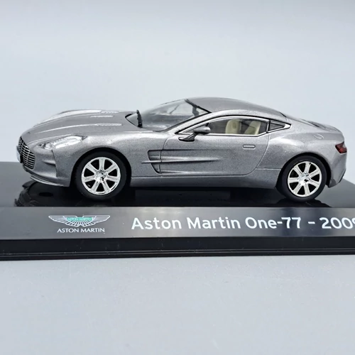 Aston Martin ONE-77 2009 1:43 fém autó modell