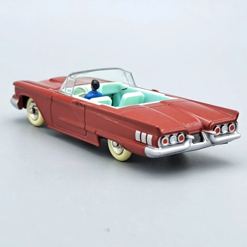 Ford Thunderbird Cabriolet 1:43 Dinky retró fémautó