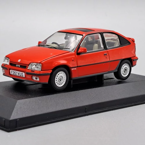 Opel Astra GTE 16V 1:43 Corgi fém autó modell