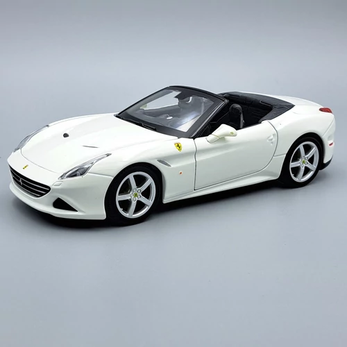 Ferrari California T Spider Cabrio 2014 Bburago autó modell