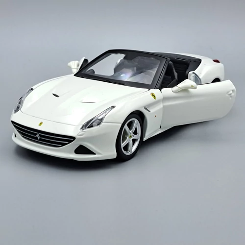 Ferrari California T Spider Cabrio 2014 Bburago autó modell