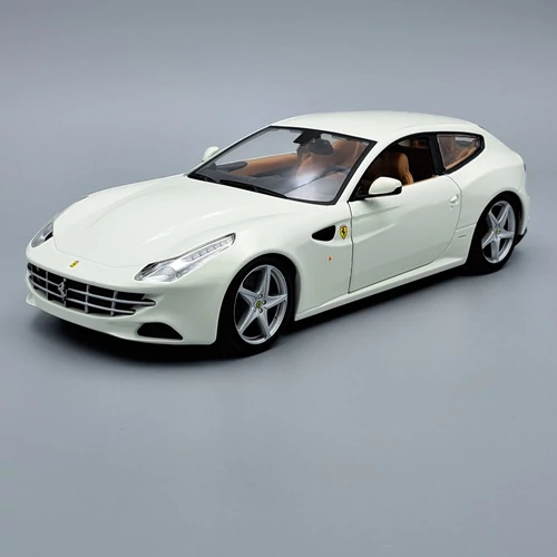 Ferrari FF (Ferrari Four) 2011 1:24 Bburago autó modell