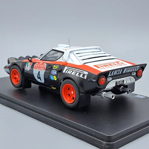 Lancia Stratos HF #4 San Remo 1978 1:24 fém autó modell