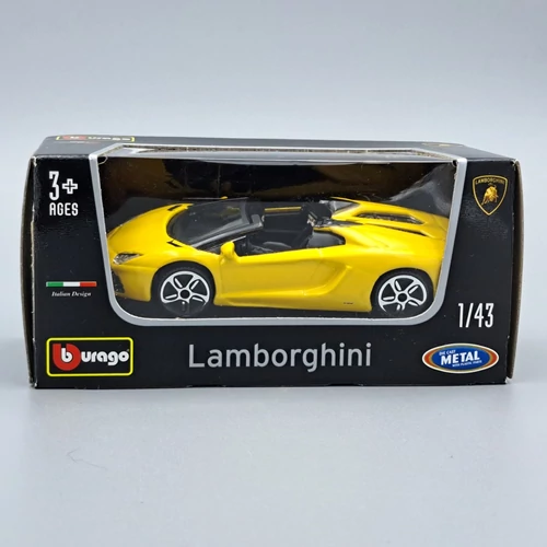 Lamborghini Aventador Roadster Bburago játékautó