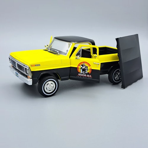 Ford F-100 Pick-Up 1970 1:24 fém autómodell