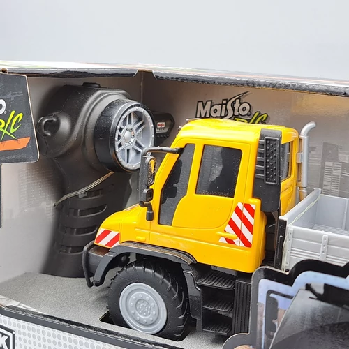 Mercedes Benz Unimog távirányítós autó Maisto