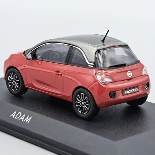 Opel Adam 1:43 autómodell fémautó