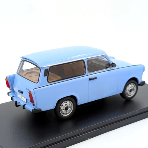 Trabant 601 kombi 1:24 retró modellautó kék