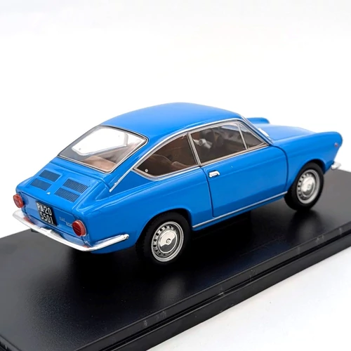 Fiat 850 Coupe 1965 1:24 retró autómodell kék