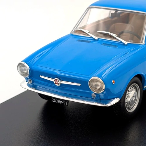 Fiat 850 Coupe 1965 1:24 retró autómodell kék