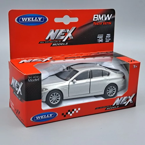 BMW 535i Welly modell autó ezüst fém autómodell