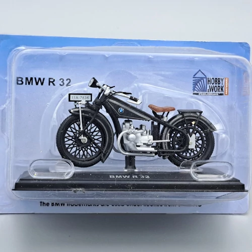 BMW R32 motor modell 1:24