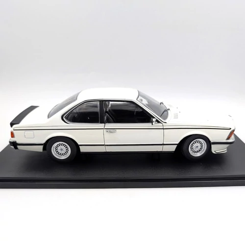 BMW 6-Series 635 CSI (E24) 1984 1:18
