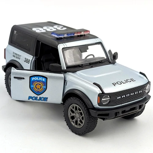 Ford Bronco 2022 rendőr Kinsmart modell autó
