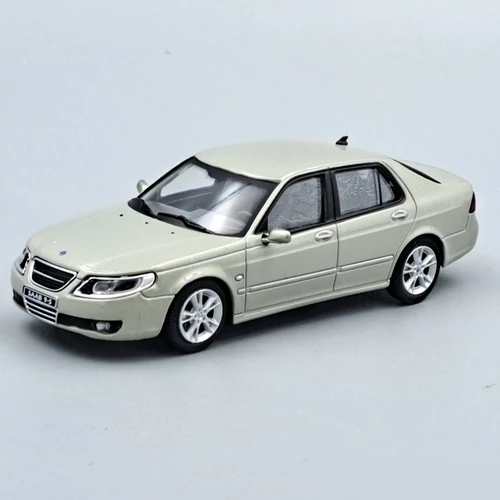Saab 9-5 1:43 ezüst Cararama modellautó