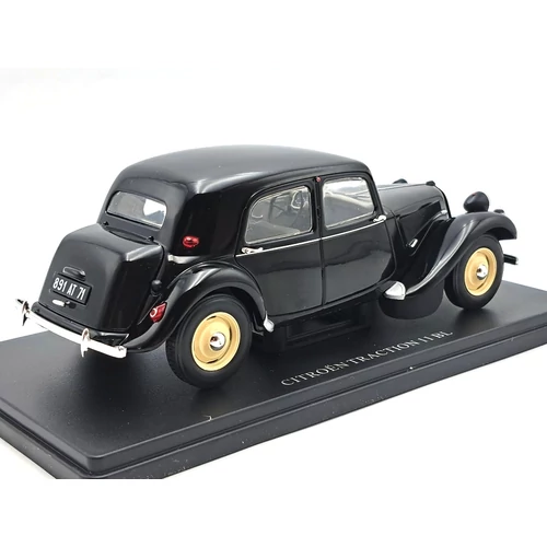 Citroen 11BL Traction 1935 1:24