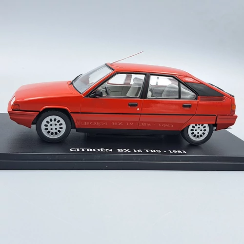 Citroen BX 16 TRS 1983 1:24 retró Atlas modellautó