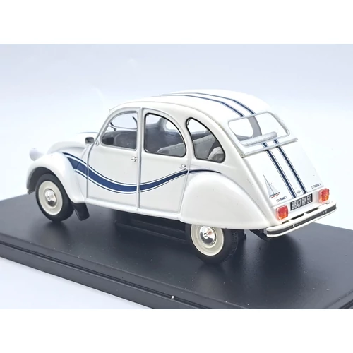 Citroen 2CV France 1983 1:24