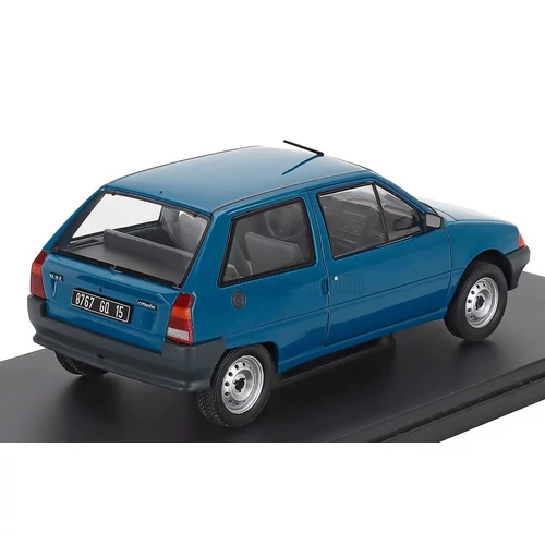 Citroen AX - 1986 1:24 retró modell vitrinben