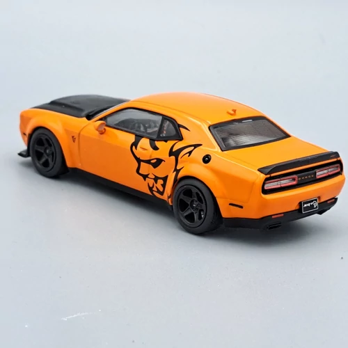 Dodge Challenger SRT 1:43 narancs Solido fém modell autó