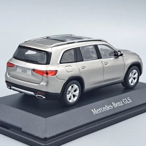 Mercedes Benz GLS X167 1:43 Herpa ezüst autó modell