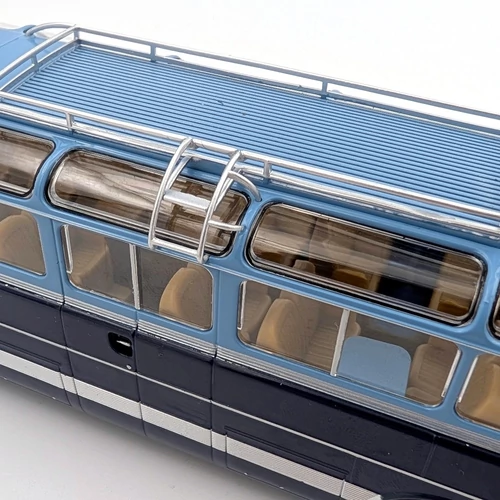 Ikarus 55 1:43 retró autóbusz modell kék Premium Classixxs