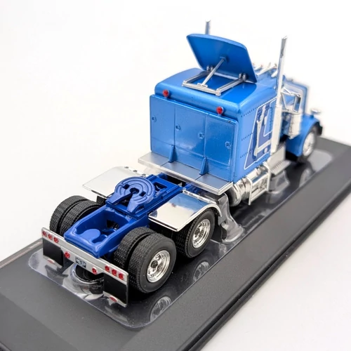 Peterbilt 359 1973 1:64 retró kamion modell
