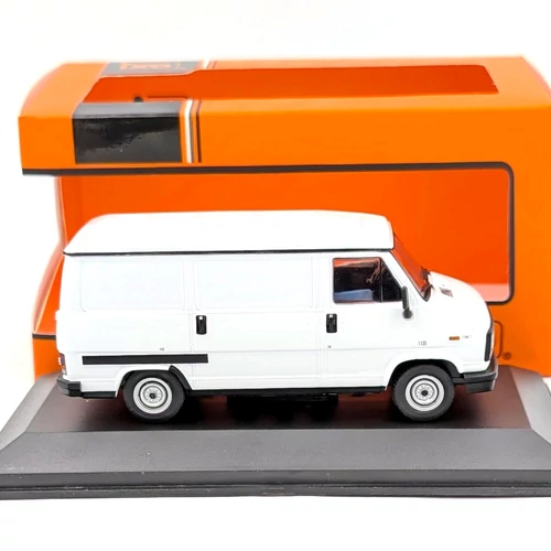 Fiat Ducato 1982 1:43 IXO retró modellautó