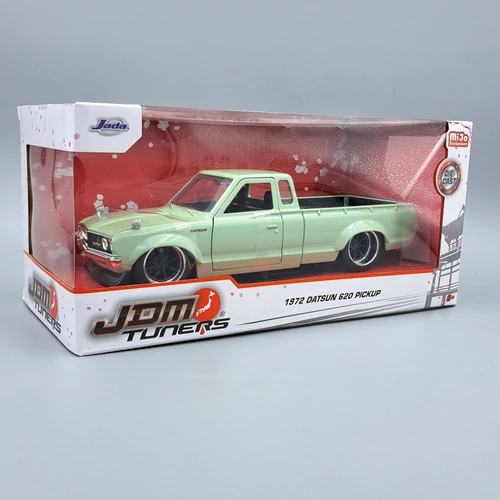 Datsun 620 Pickup 1972 1:24 Jada fém retró autómodell