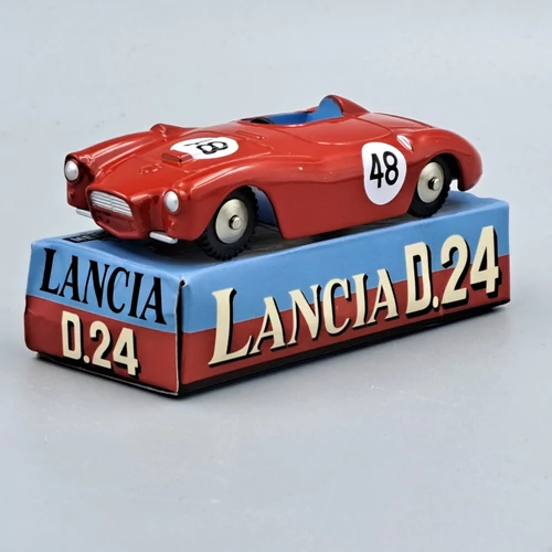 Lancia Delta 24 #48 1:48 retró fém modellautó Hachette