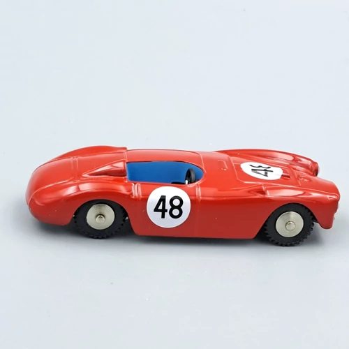 Lancia Delta 24 #48 1:48 retró fém modellautó Hachette