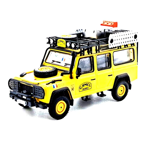 Land Rover Defender 110 1:64 Mini GT