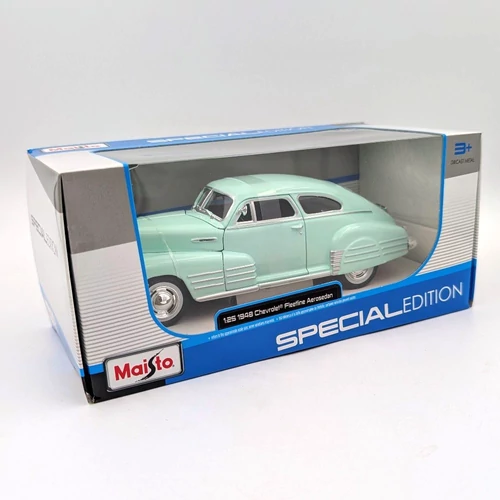 Chevy Fleetline Aerosedan 1:24 Maisto modellautó