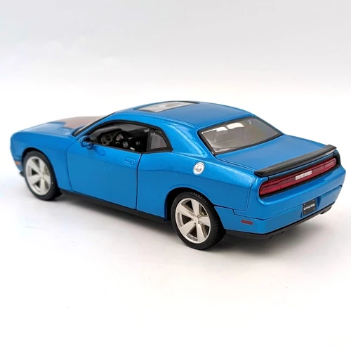 Dodge Challenger SRT8 2008 1:24 Maisto modellautó