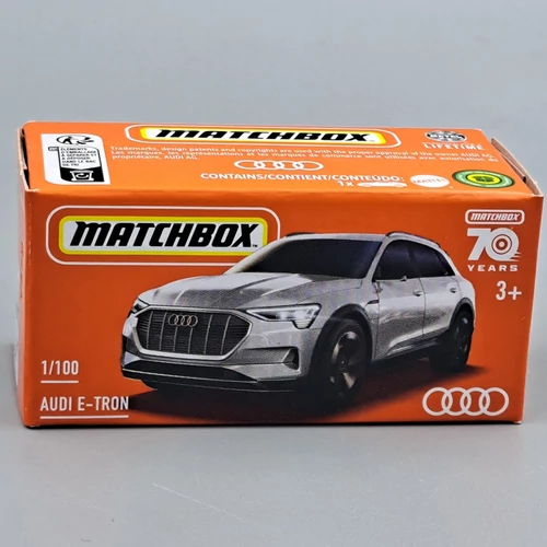 Audi E-Tron 1:64 Matchbox kisautó