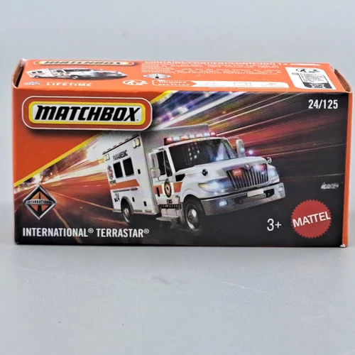  International Terrastar mentő Matchbox modellautó