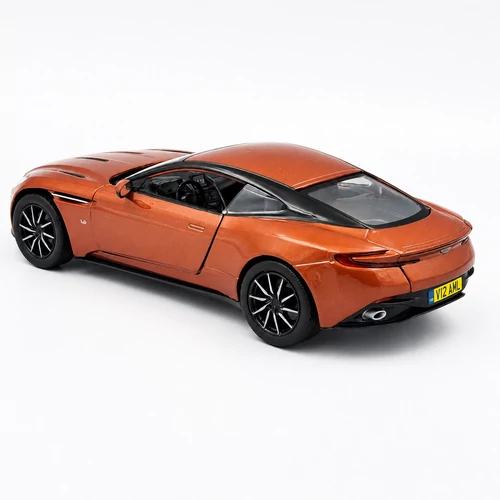 Aston Martin DB11 1:24 Motormax modell