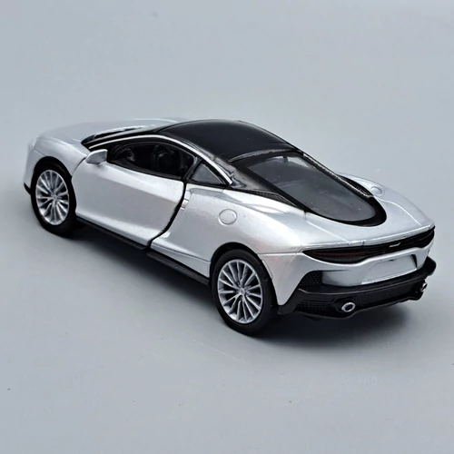 McLaren GT Welly modell autó ezüst kisautó