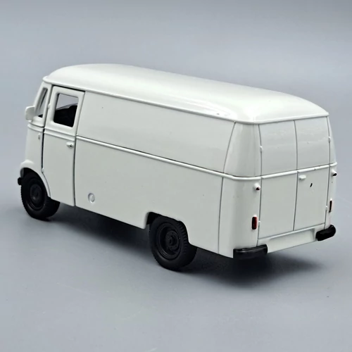 Mercedes-Benz L319 panel van fehér Welly retró modellautó