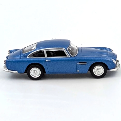 Aston Martin DB5 1:64 Mini Gt RHD 954 autómodell