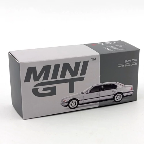 BMW E38 750 IL 2000 1:64 Mini GT 792 fém kisautó modell