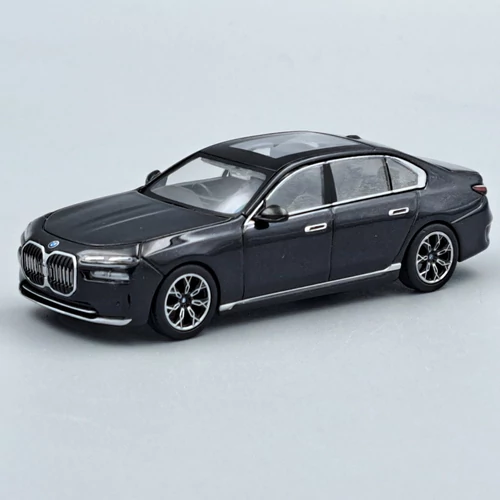 BMW i7 xDrive60 1:64 mini GT 802 autómodell