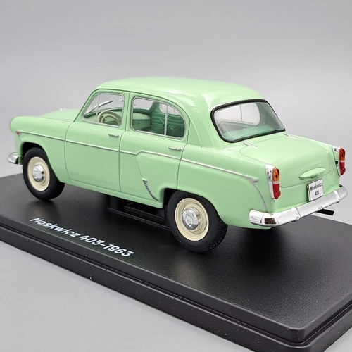Moszkvics 403 1:24 zöld fém autó modell