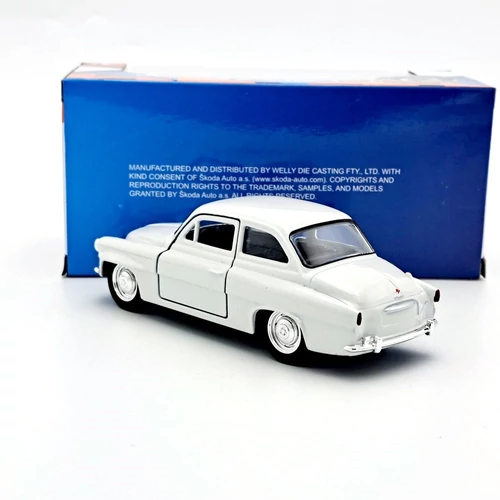 Skoda Octavia Welly fehér autómodell