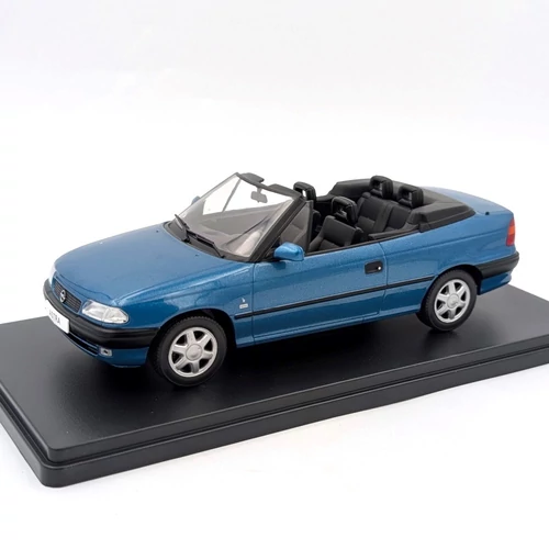 Opel Astra F Cabrio 1:24 White Box