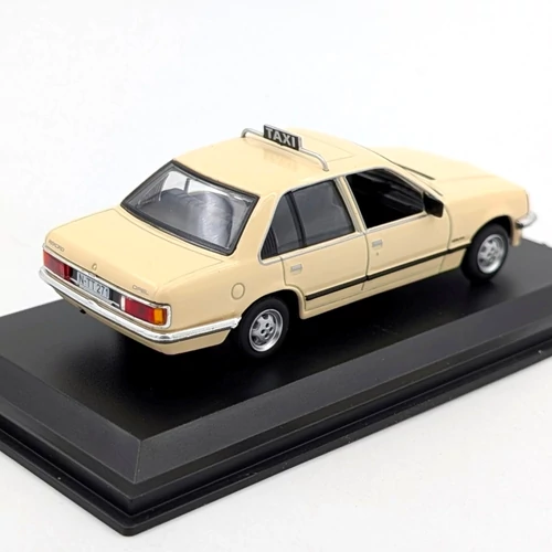 Opel Rekord E - Nuremberg Taxi 1980 1:43 autó modell